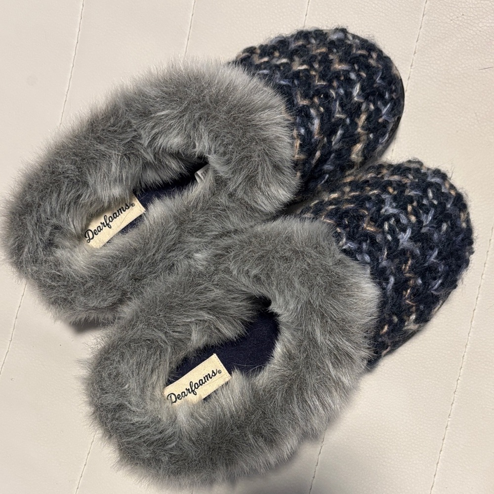 Dearfoams‎ Women's Navy and Gray Slippers
